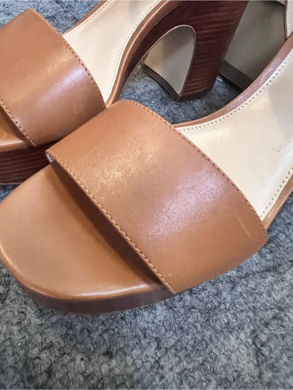 Michael Michael Kors Platform Block Heel Sandals Tan size 7.5